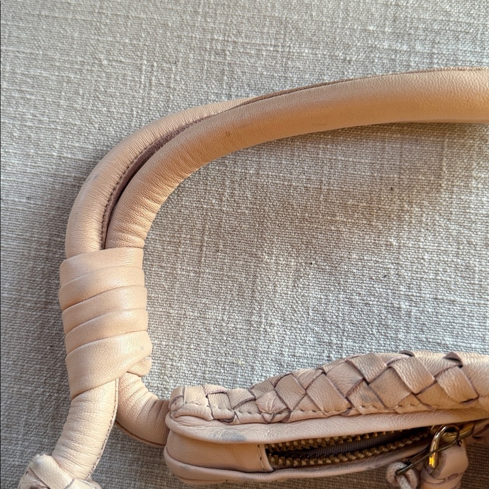 NWT Cleobella Woven 100% Leather Handbag Clutch Hobo Slouchy in Blush - Picture 6 of 9